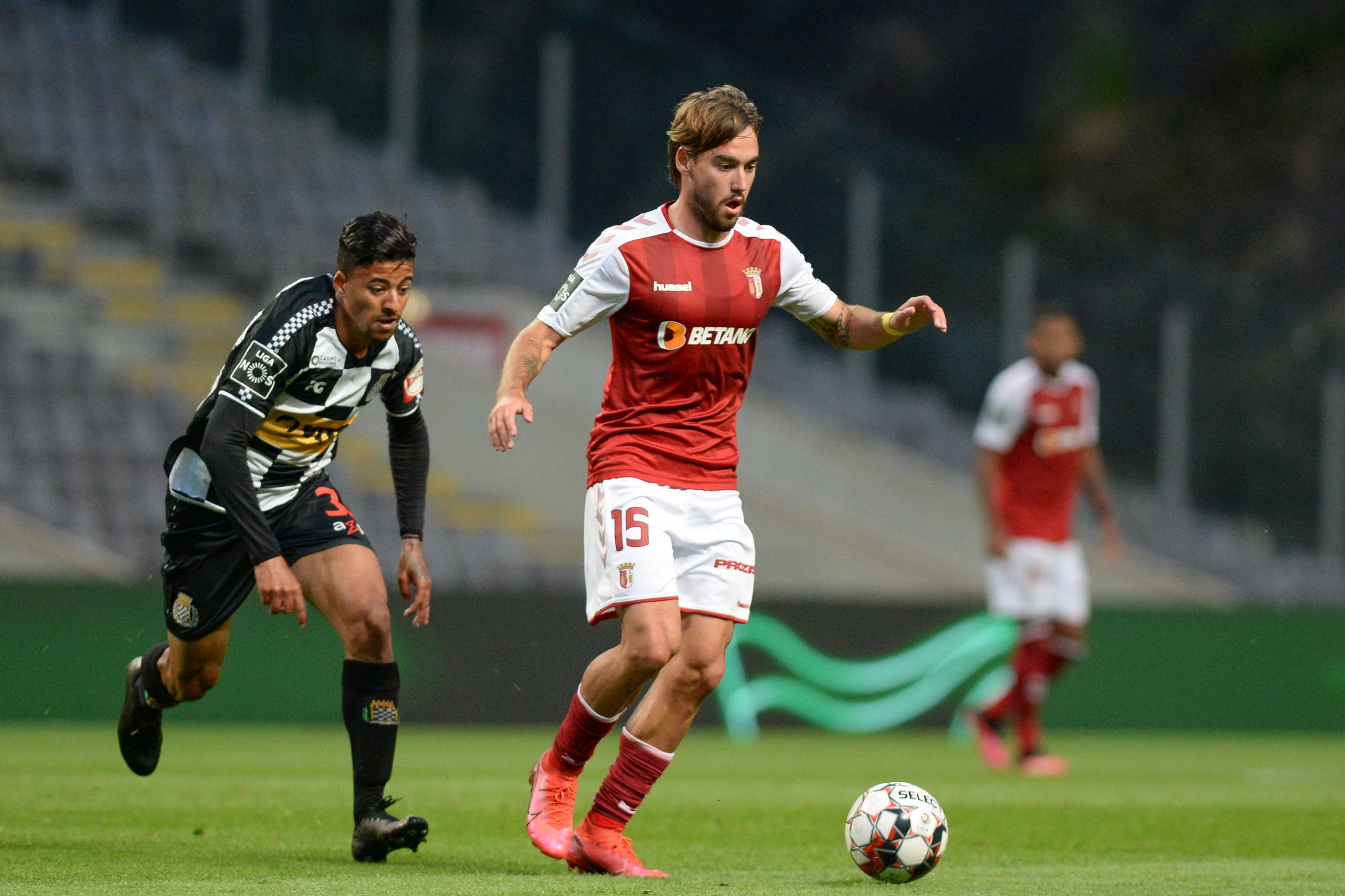 窗口期葡萄牙体育备战意甲窗口期拉齐奥调整名单以备葡超，现场解说直呼：赛前广州队调整名单以备欧篮联(葡超最新比分及积分榜)