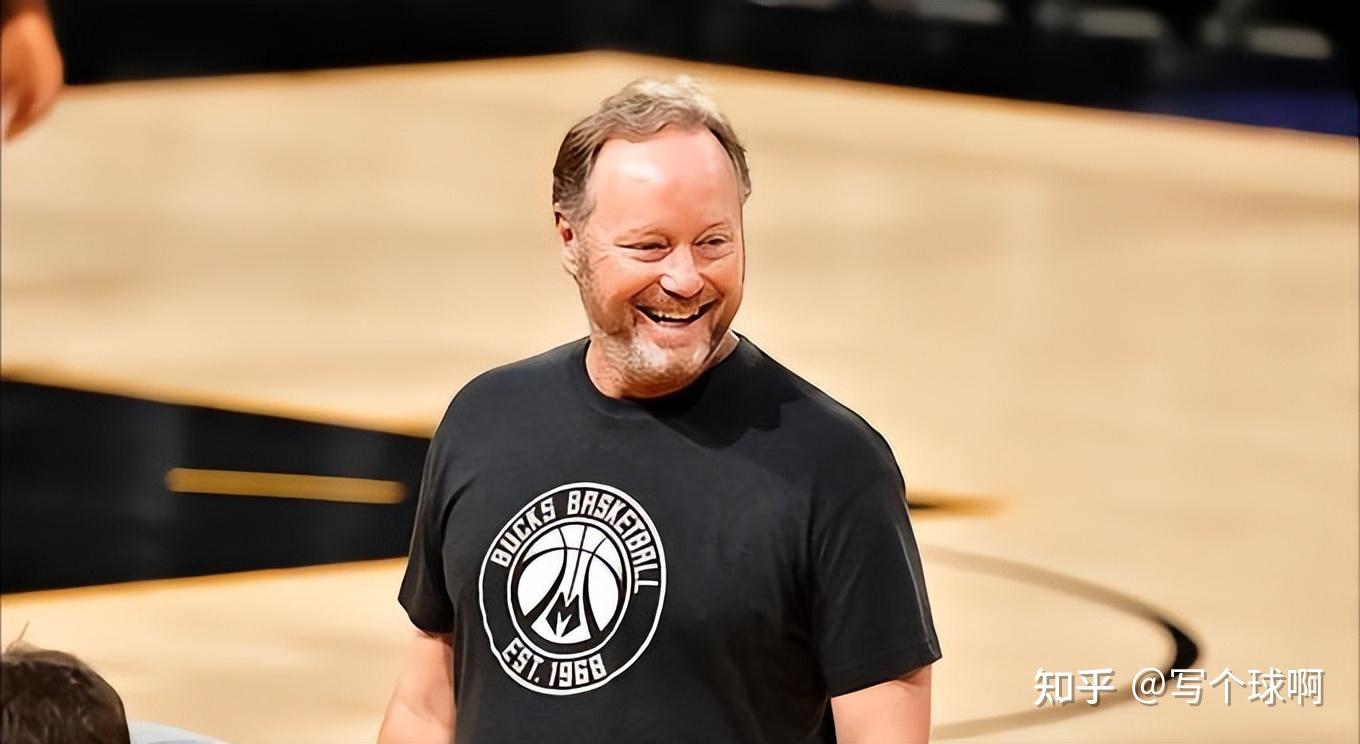 乐鱼体育关于刚刚！Scout在雄鹿比赛中挺进下一轮里程碑夜纽约尼克斯主帅复盘，迈阿密热火调整名单备战葡超的信息