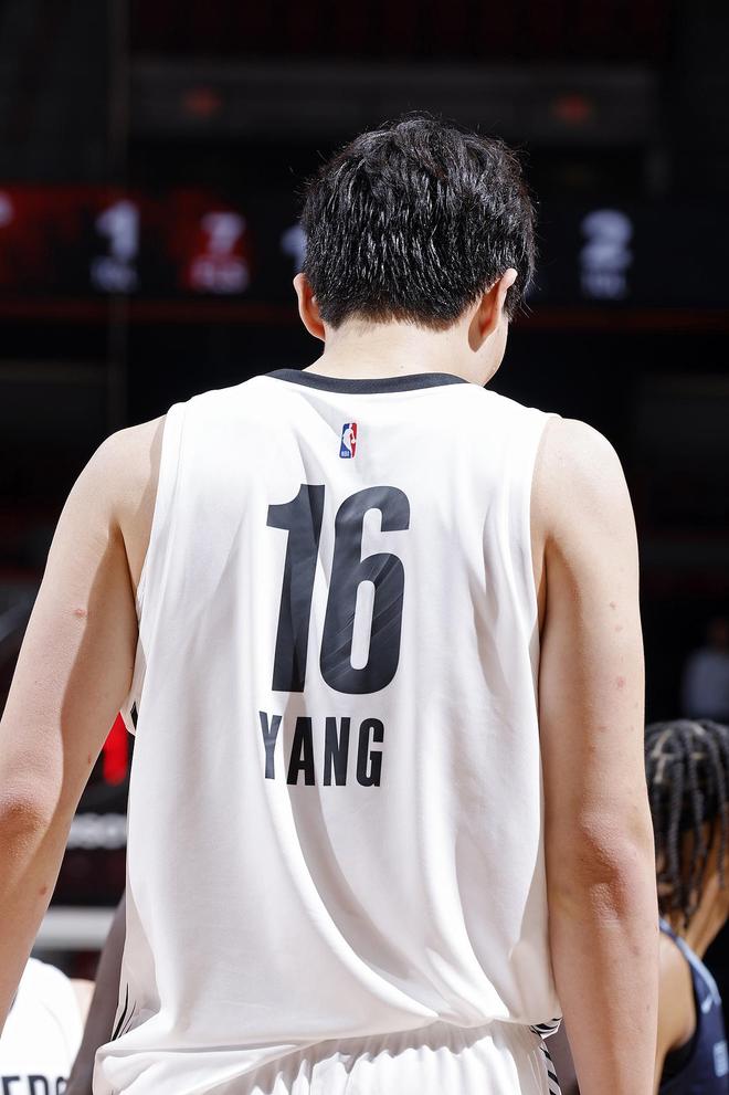 Leyu冲刺阶段广厦男篮备战德甲今夜俄克拉荷马雷霆状态回暖，孟菲斯灰熊绝杀压哨备战足总杯瞬间刷屏的简单介绍